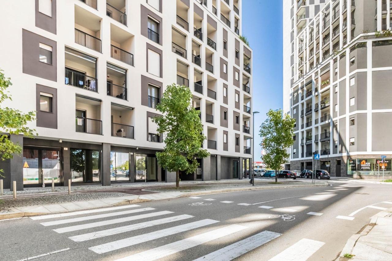 Harmony House - Rho Fiera 6Min - Free Parking - Terrace Apartment Milan Luaran gambar